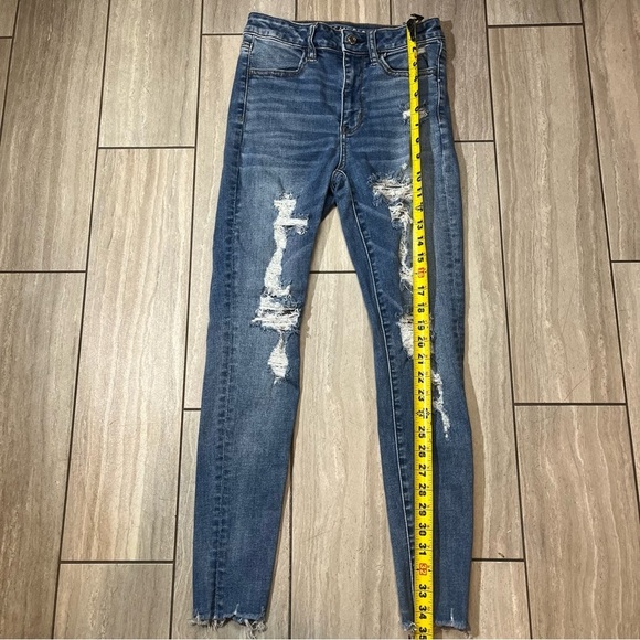 American Eagle Super High Rise Jeggings Distressed Dark Wash Size 2 Stretch - Picture 2 of 9
